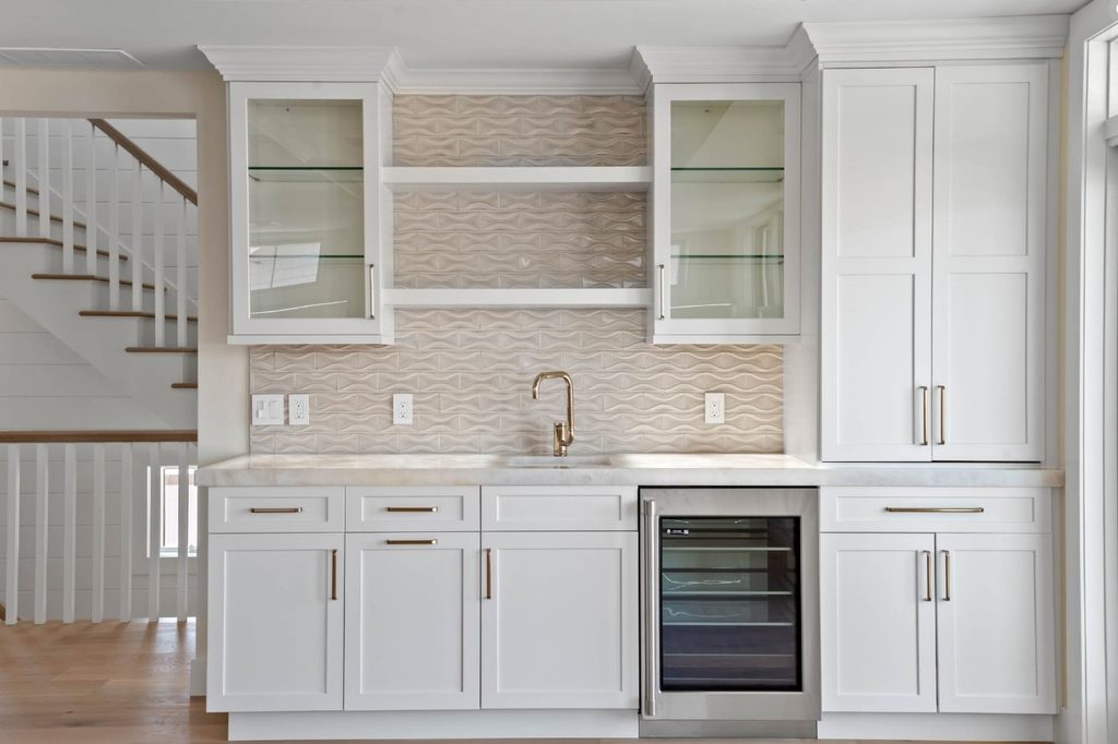 wet bar remodeling project 